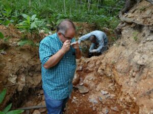 Quinton Hennigh in the Honpi Trench.